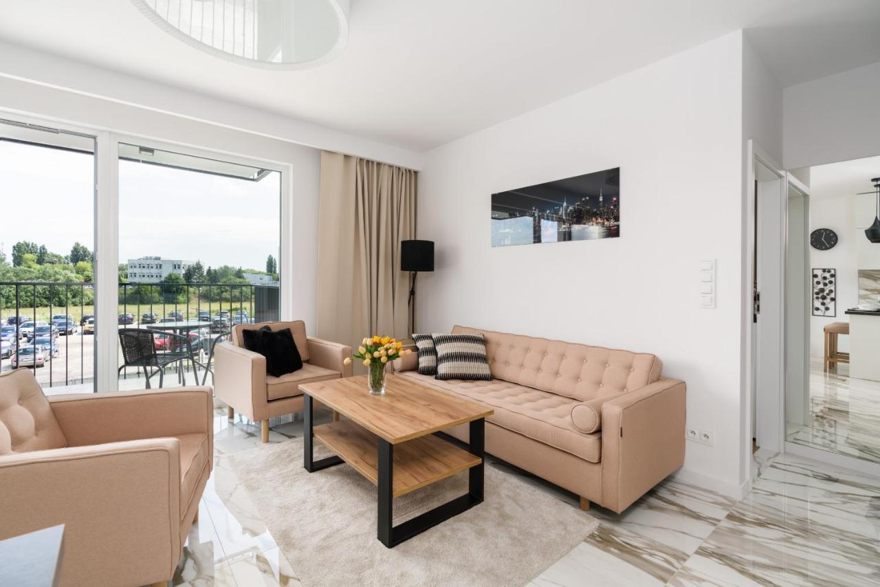Esencja Apartments With Free Parking Garbary 104 By Noclegi Renters Познань Экстерьер фото
