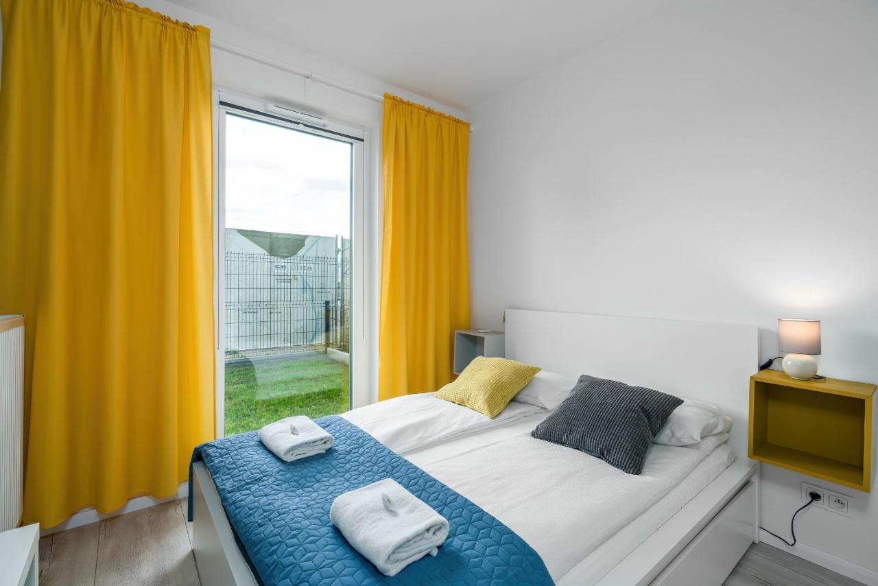 Esencja Apartments With Free Parking Garbary 104 By Noclegi Renters Познань Экстерьер фото