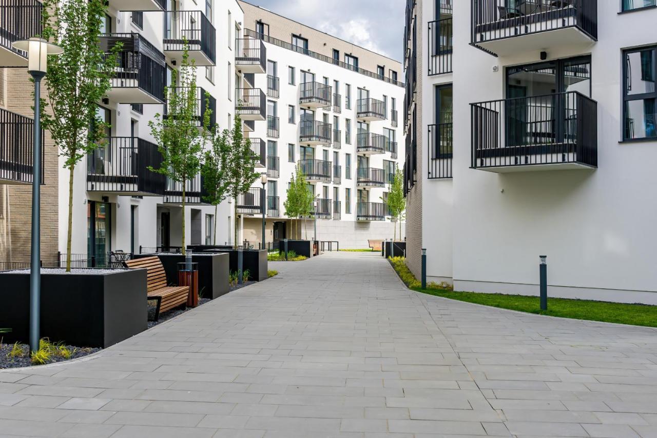 Esencja Apartments With Free Parking Garbary 104 By Noclegi Renters Познань Экстерьер фото