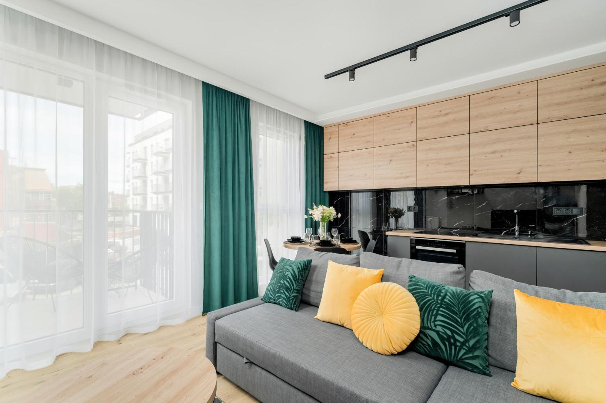 Esencja Apartments With Free Parking Garbary 104 By Noclegi Renters Познань Экстерьер фото
